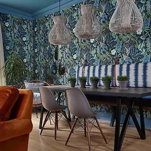  Holiday home The Lark - High Style By The Baths United Kingdom